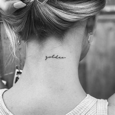 tatuaje nuca palabra|Las mejores 69 ideas de Tatuajes en la Nuca